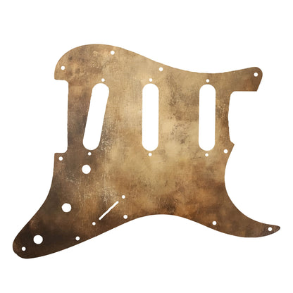 Egyedi Fender Stratocaster gitár koptató patinás, bronzos árnyalatokkal, amely vintage és egyedi karaktert ad a hangszernek