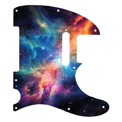 Egyedi Fender Telecaster gitár koptató színes galaxis mintázattal, élénk narancs, kék és lila ködfelhőkkel és ragyogó csillagokkal