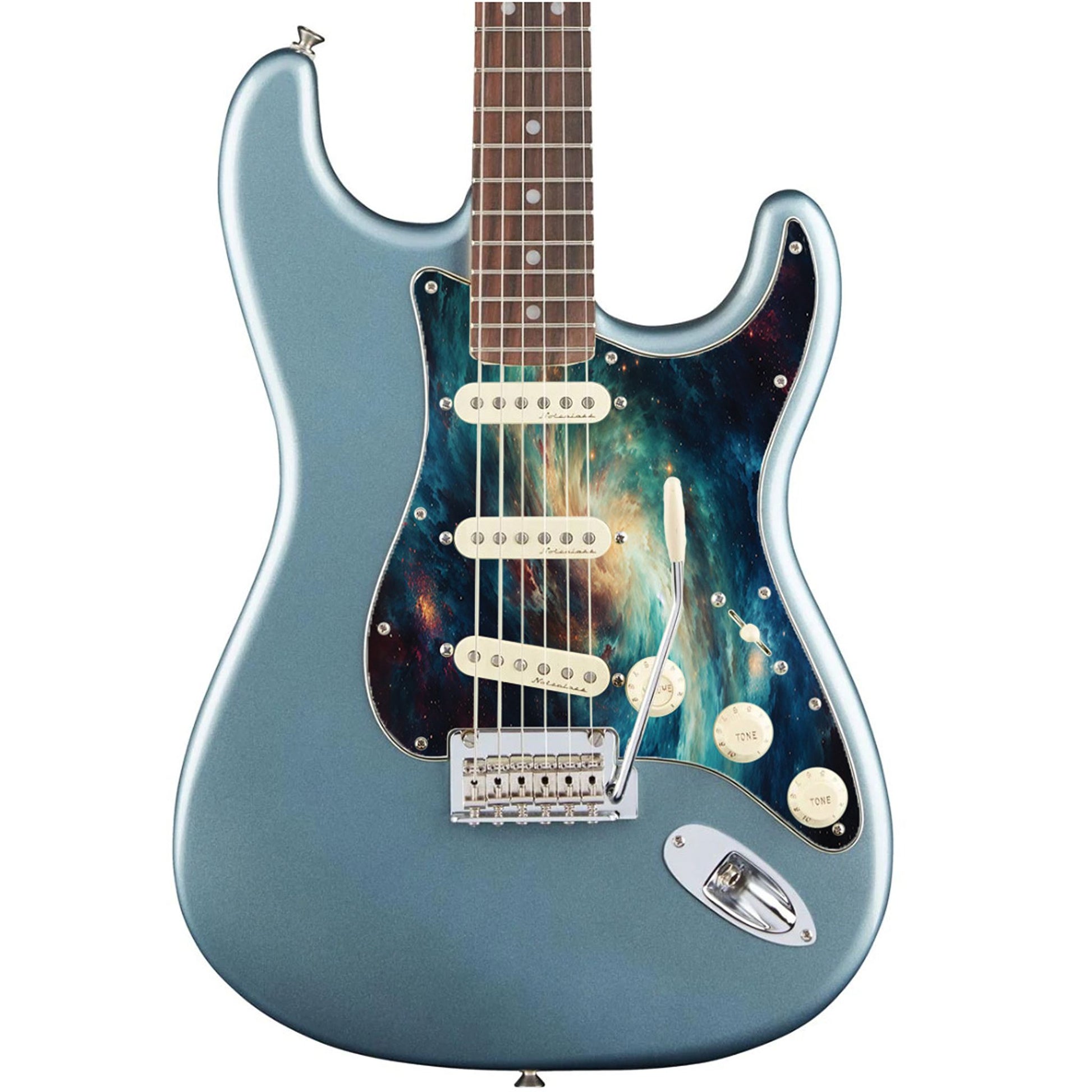 Egyedi Fender Stratocaster gitár koptató örvénylő galaxis mintázattal, mélykék és arany árnyalatokkal, valamint szórtan ragyogó csillagokkal