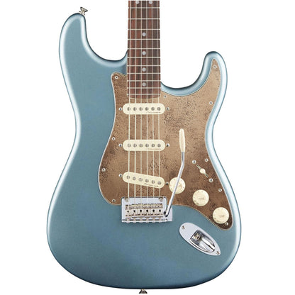 Egyedi Fender Stratocaster gitár koptató rusztikus, aranybarna árnyalatokkal, amely különleges karaktert ad a hangszernek