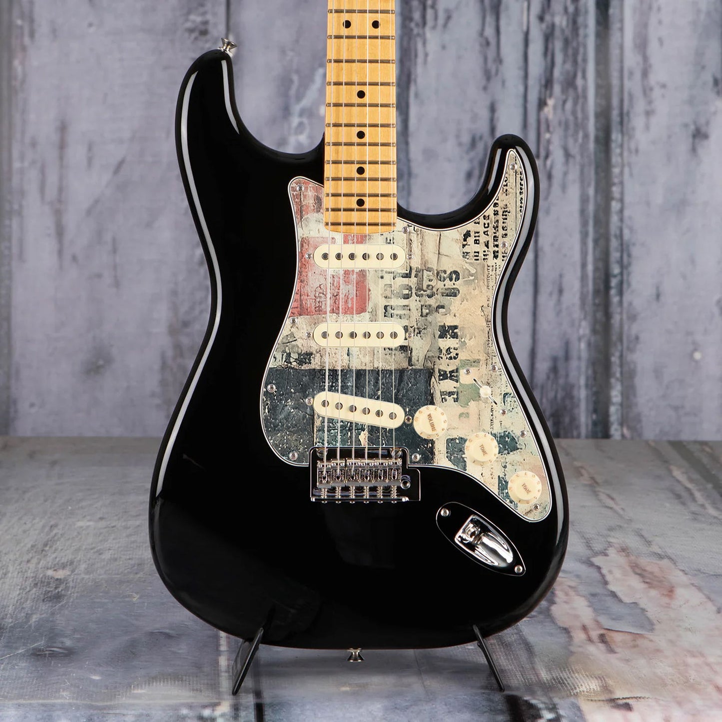 Fender Stratocaster Gitárkoptató - Egyedi Stratocaster pickguard - Rustic Numbers