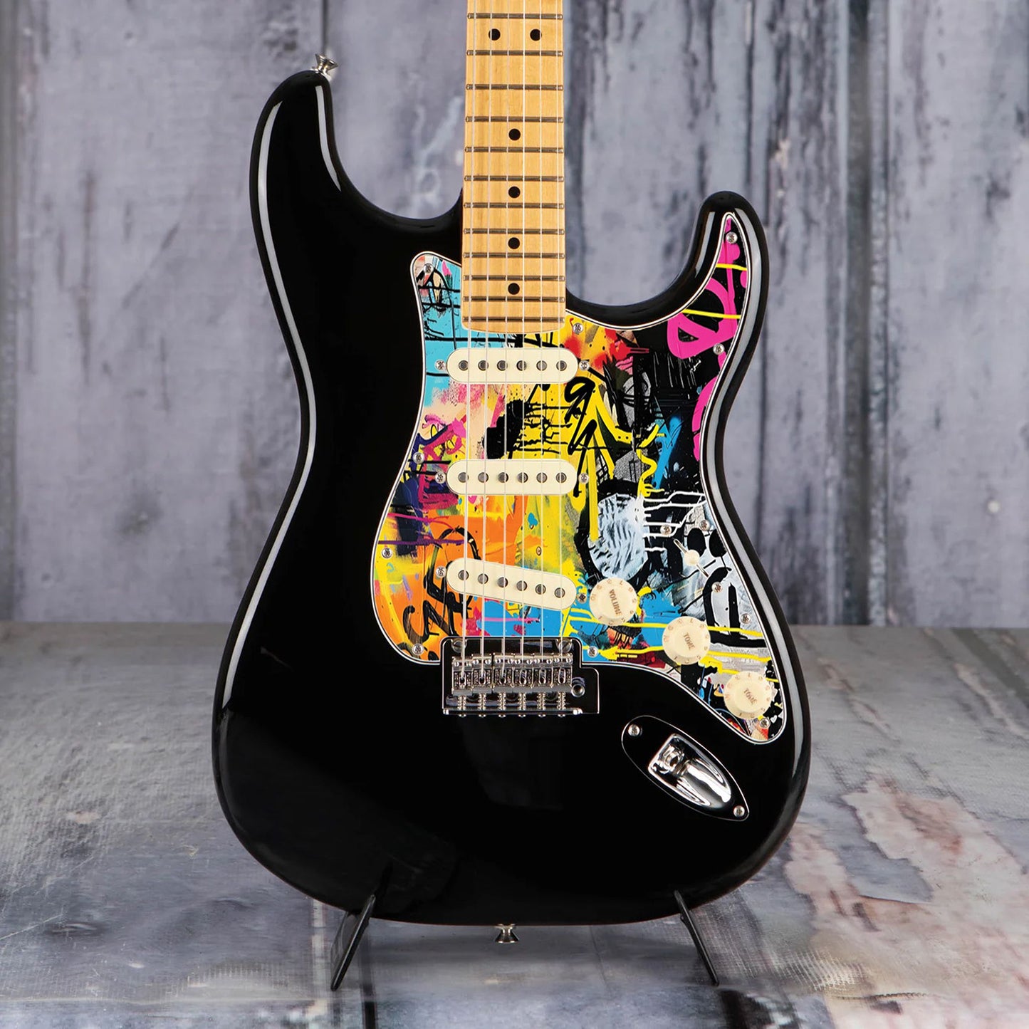 Fender Stratocaster Gitárkoptató - Egyedi Stratocaster pickguard - Graffiti Backdrop