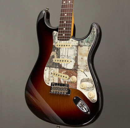 Fender Stratocaster Gitárkoptató - Egyedi Stratocaster pickguard - Rustic Numbers