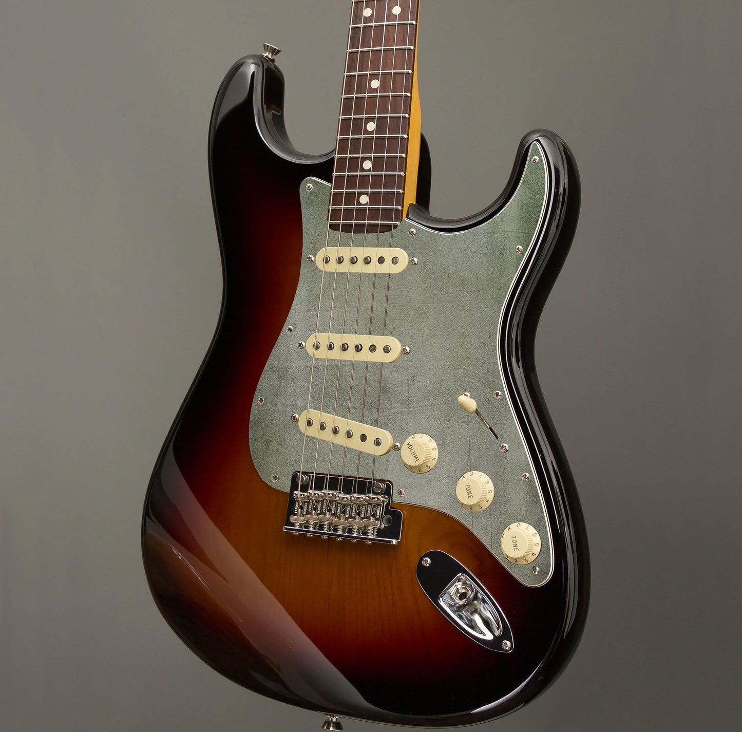 Fender Stratocaster Gitárkoptató - Egyedi Stratocaster pickguard - Neutral Essentials