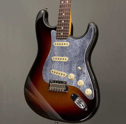 Fender Stratocaster Gitárkoptató - Egyedi Stratocaster pickguard - Shabby Chic Damask