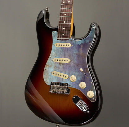 Fender Stratocaster Gitárkoptató - Egyedi Stratocaster pickguard - Rustic Peacock Textures