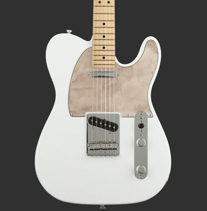 Egyedi Telecaster pickguard világos, márványszerű textúrával, amely elegáns és letisztult megjelenést biztosít
