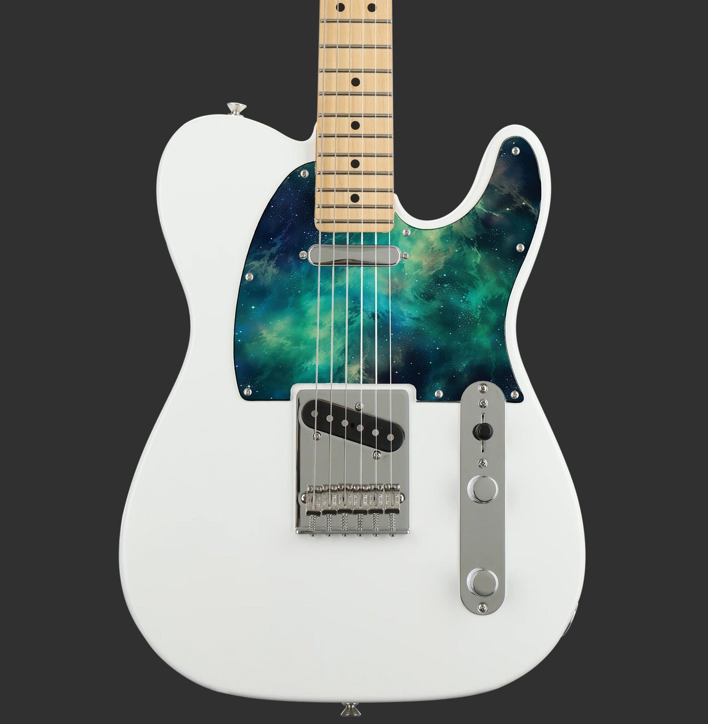 Egyedi Fender Telecaster gitár koptató élénk zöldes-kék galaxis mintázattal, kavargó ködfelhőkkel és szórtan ragyogó csillagokkal
