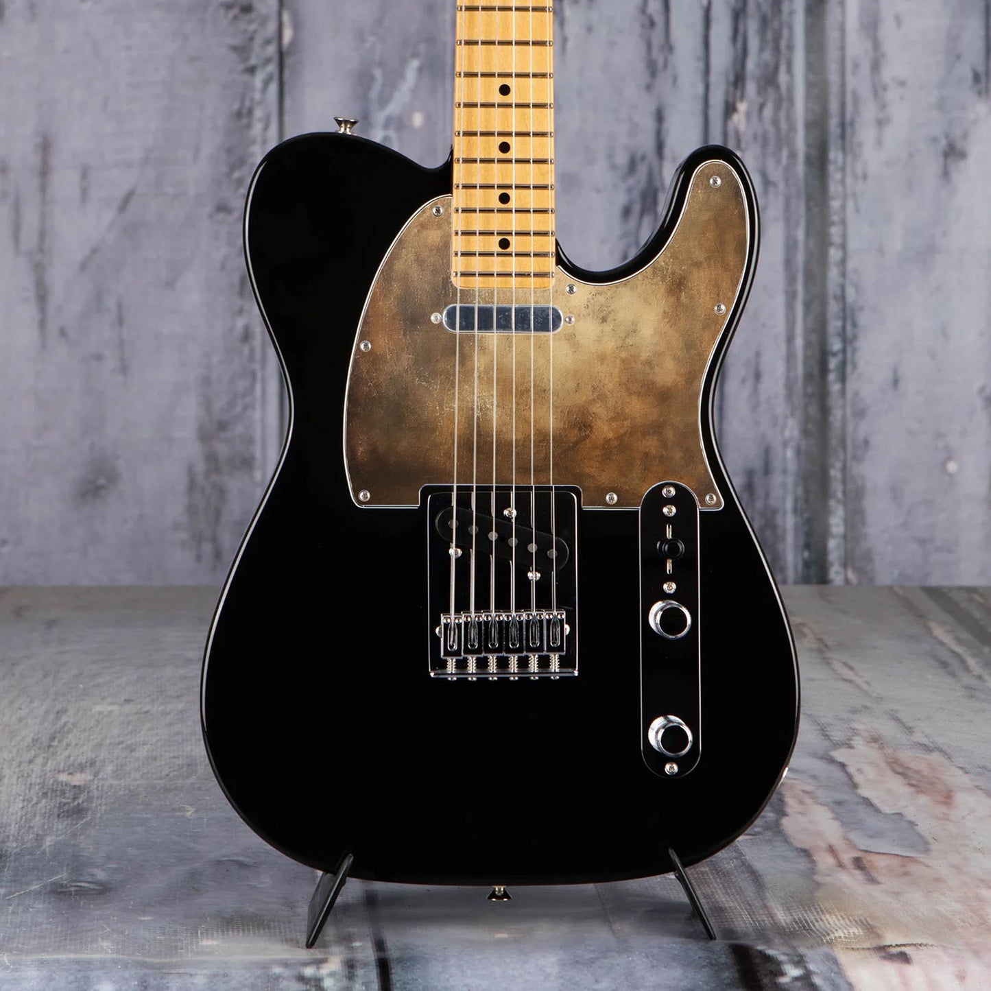 Egyedi Telecaster gitár koptató antik arany textúrával, amely elegáns és klasszikus megjelenést biztosít