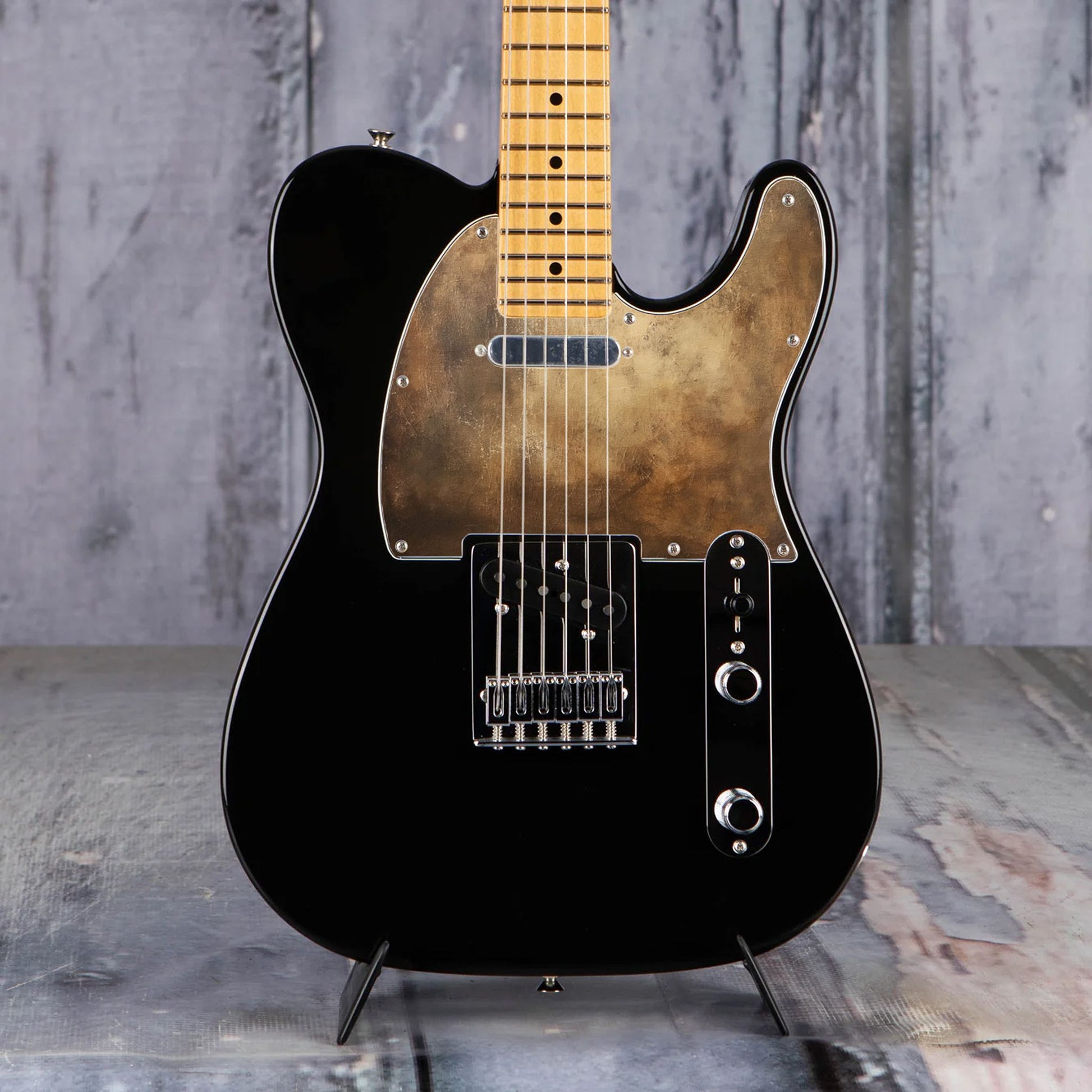 Egyedi Telecaster gitár koptató antik arany textúrával, amely elegáns és klasszikus megjelenést biztosít