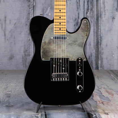 Egyedi Fender Telecaster gitár koptató fakó szürke árnyalattal, enyhén patinás felülettel és természetes kopásokkal